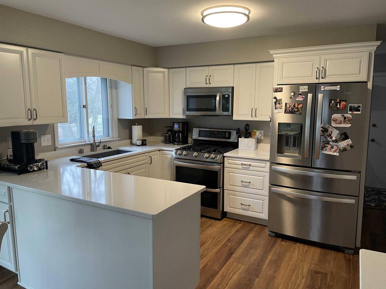 West Allis, WI 53227,12304 W Holt AVENUE