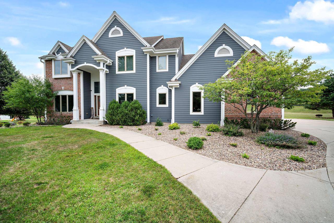 Pewaukee, WI 53072-5392,W273N1542 Riverland COURT