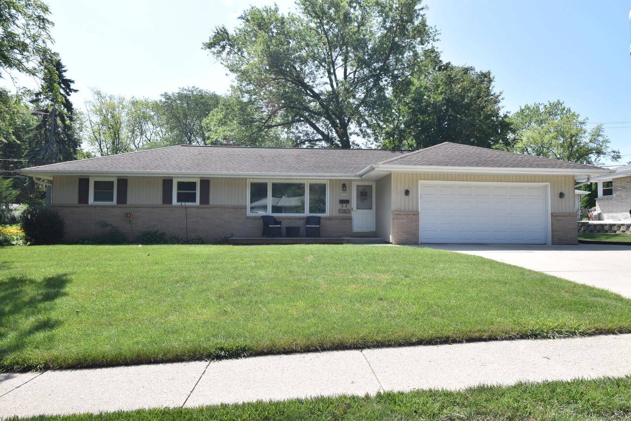 Greendale, WI 53129-1743,7203 Elberton AVENUE