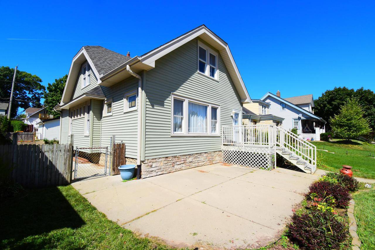 West Allis, WI 53227-1747,2173 S 85th STREET
