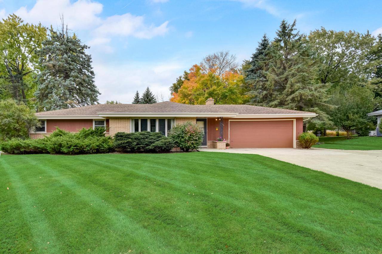 New Berlin, WI 53151-6533,16785 W Hearthside DRIVE