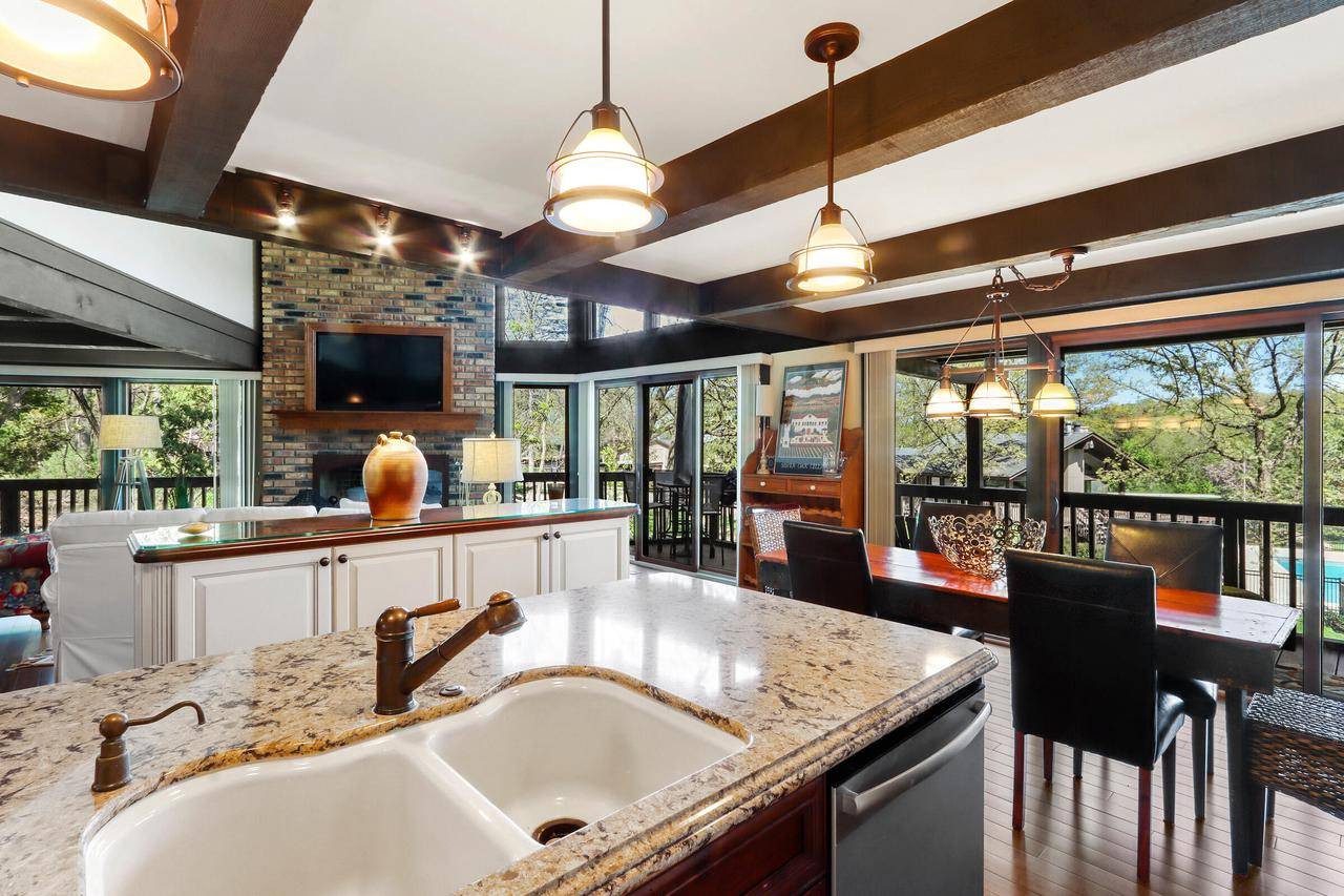 Fontana, WI 53125,845 Hillside DRIVE #G2