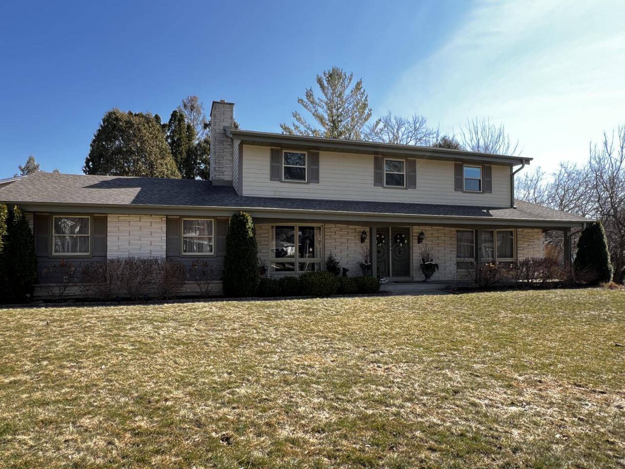 West Allis, WI 53227-3855,12135 W Ohio AVENUE