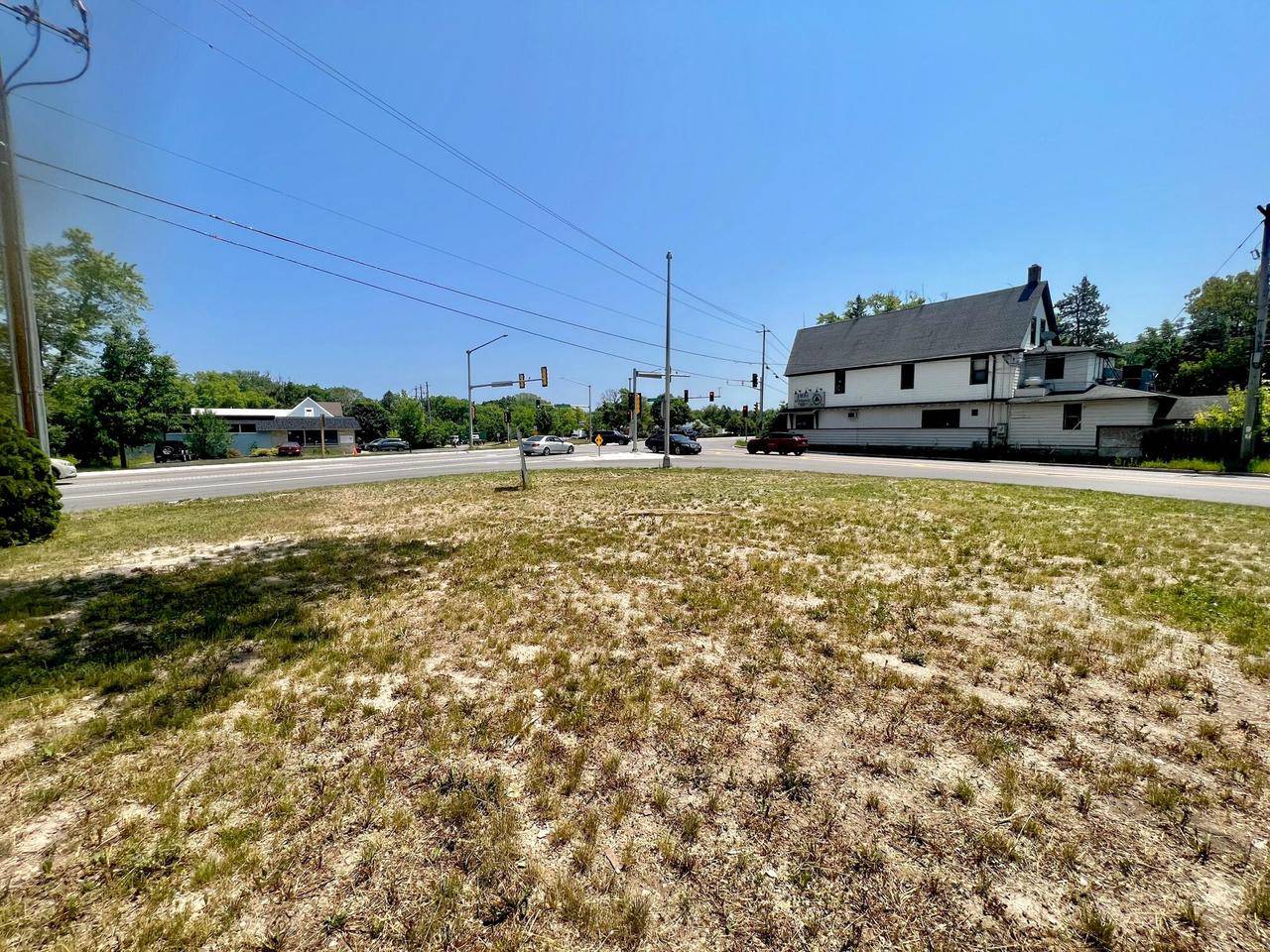 Mequon, WI 53092-4401,10401 N CEDARBURG ROAD