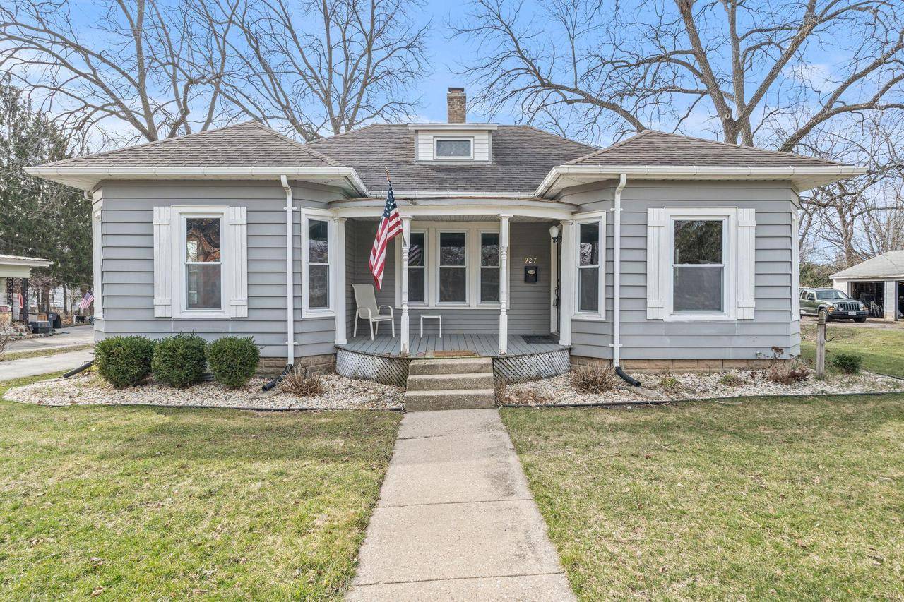Whitewater, WI 53190,927 W Peck STREET