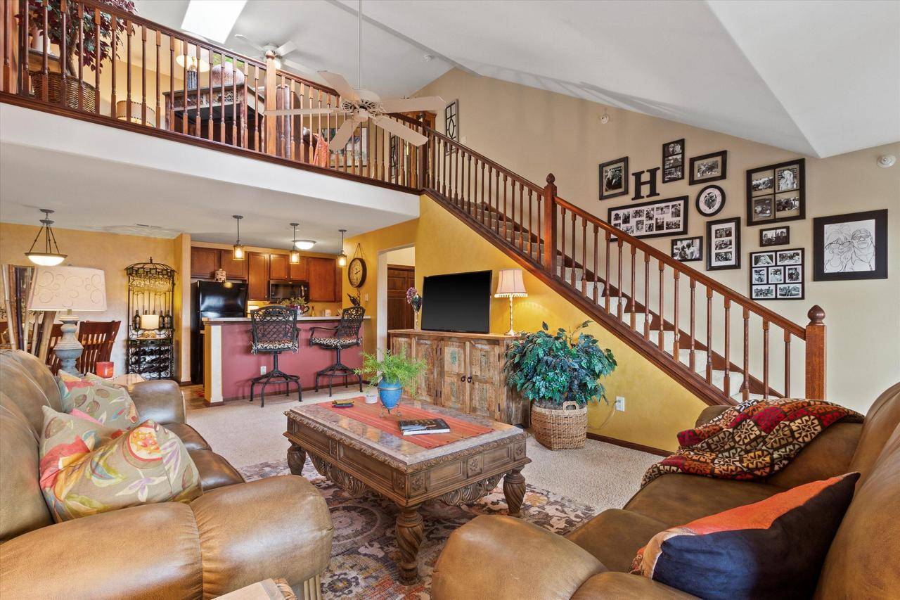 Franklin, WI 53132-7009,2987 W Drexel AVENUE #321