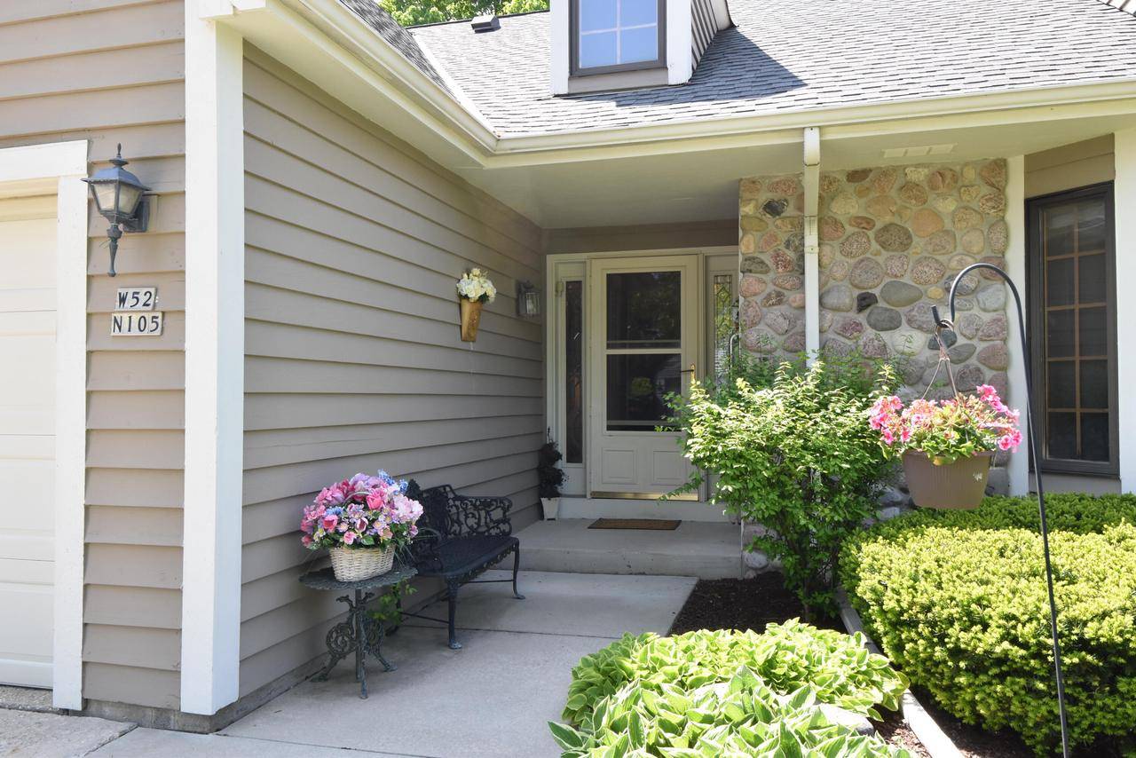 Cedarburg, WI 53012-2959,W52N105 Pioneer COURT