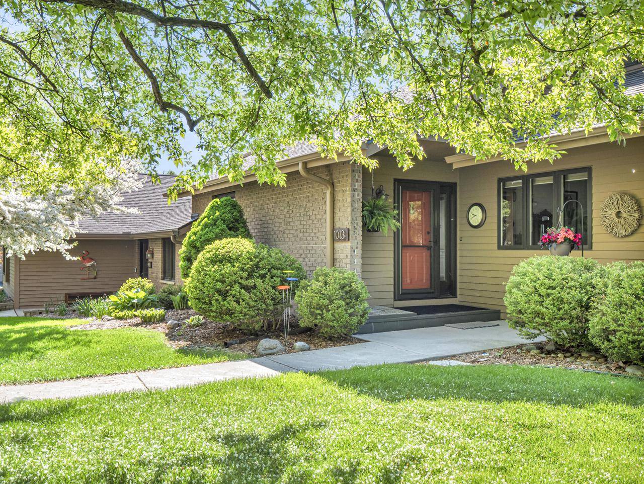 Kohler, WI 53044-1463,1013 Aspen ROAD