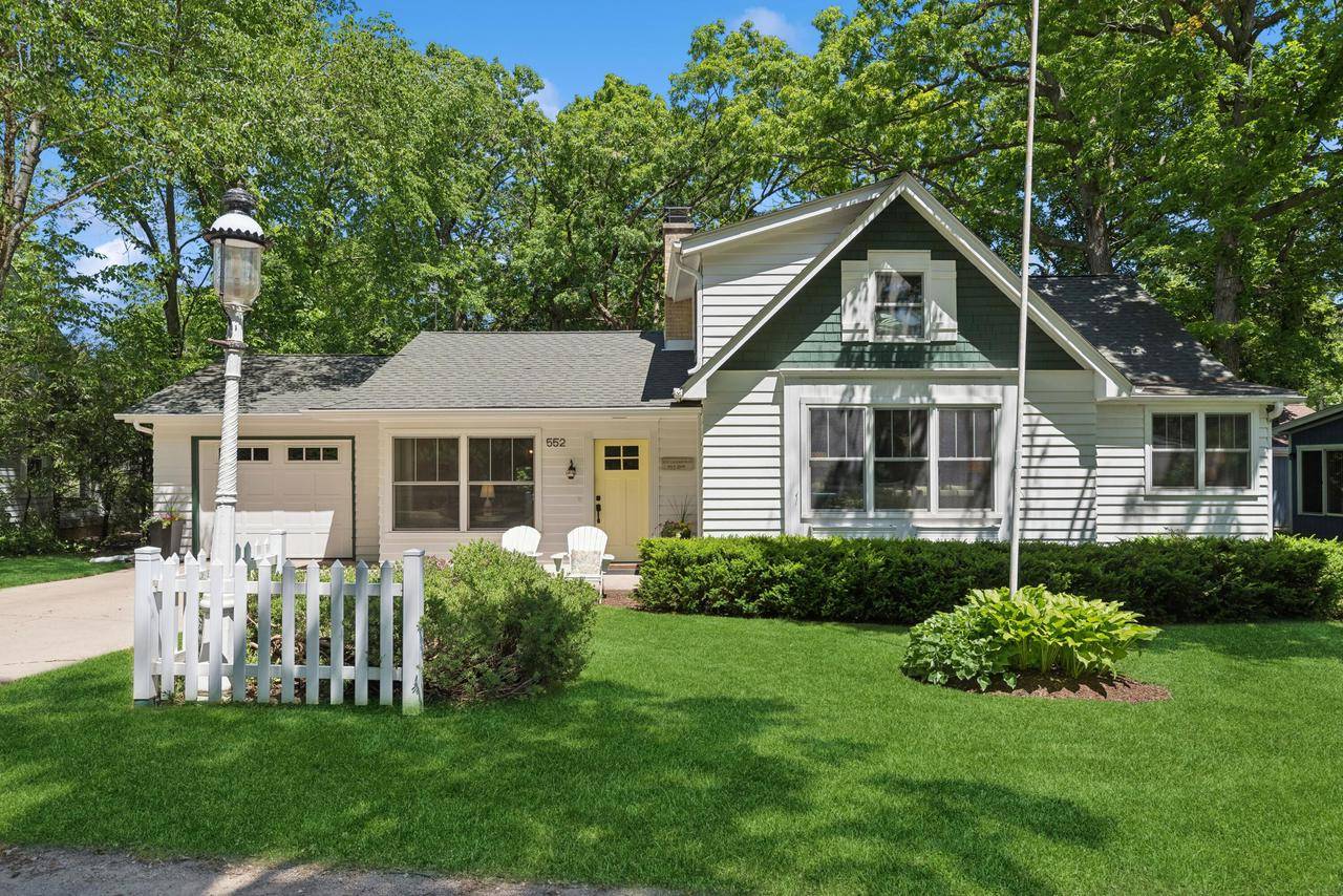 Williams Bay, WI 53191,552 Highland ROAD