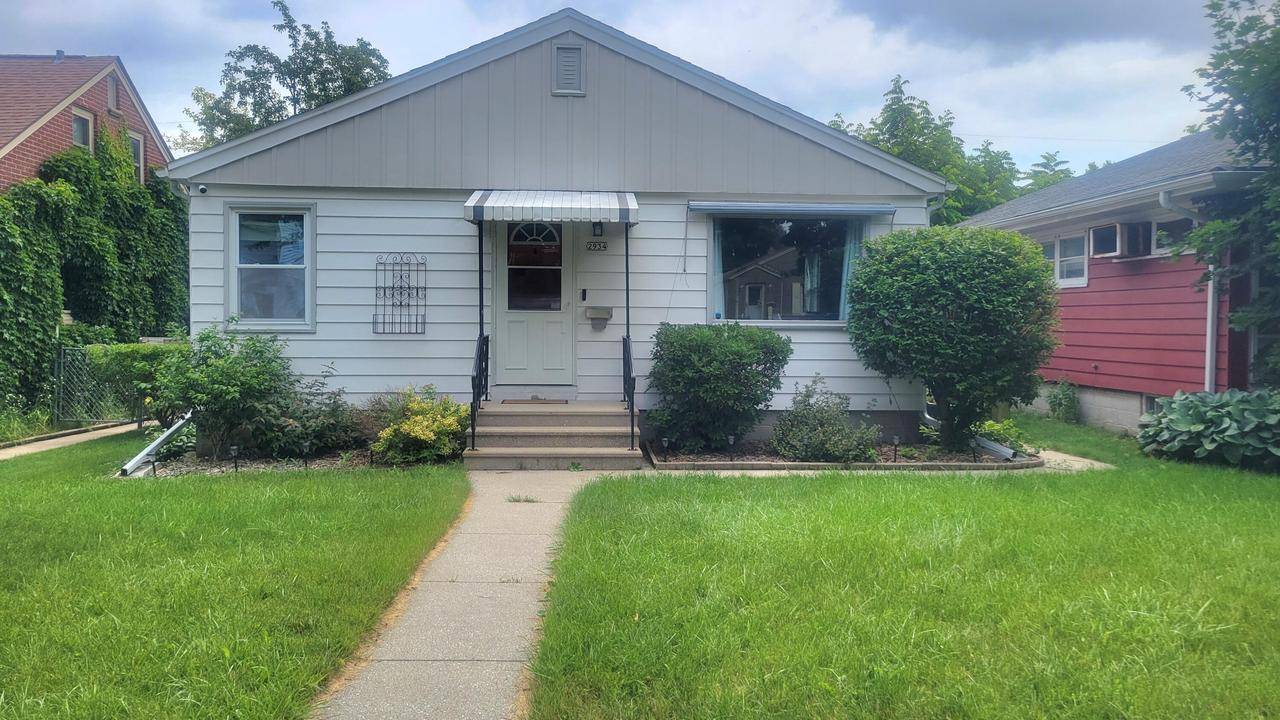 Milwaukee, WI 53215,2934 S 38th STREET