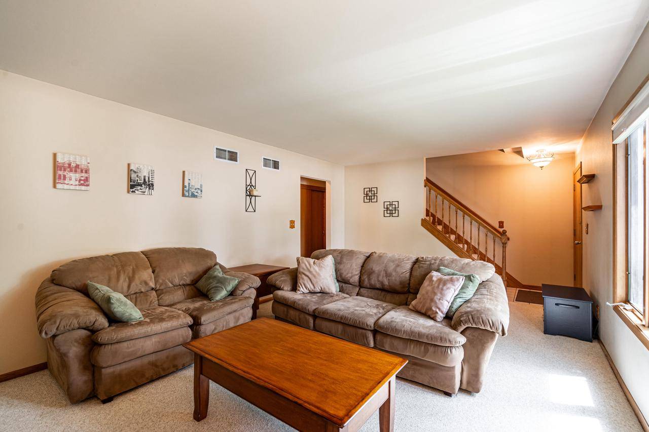 West Allis, WI 53227,9838 W Cleveland AVENUE