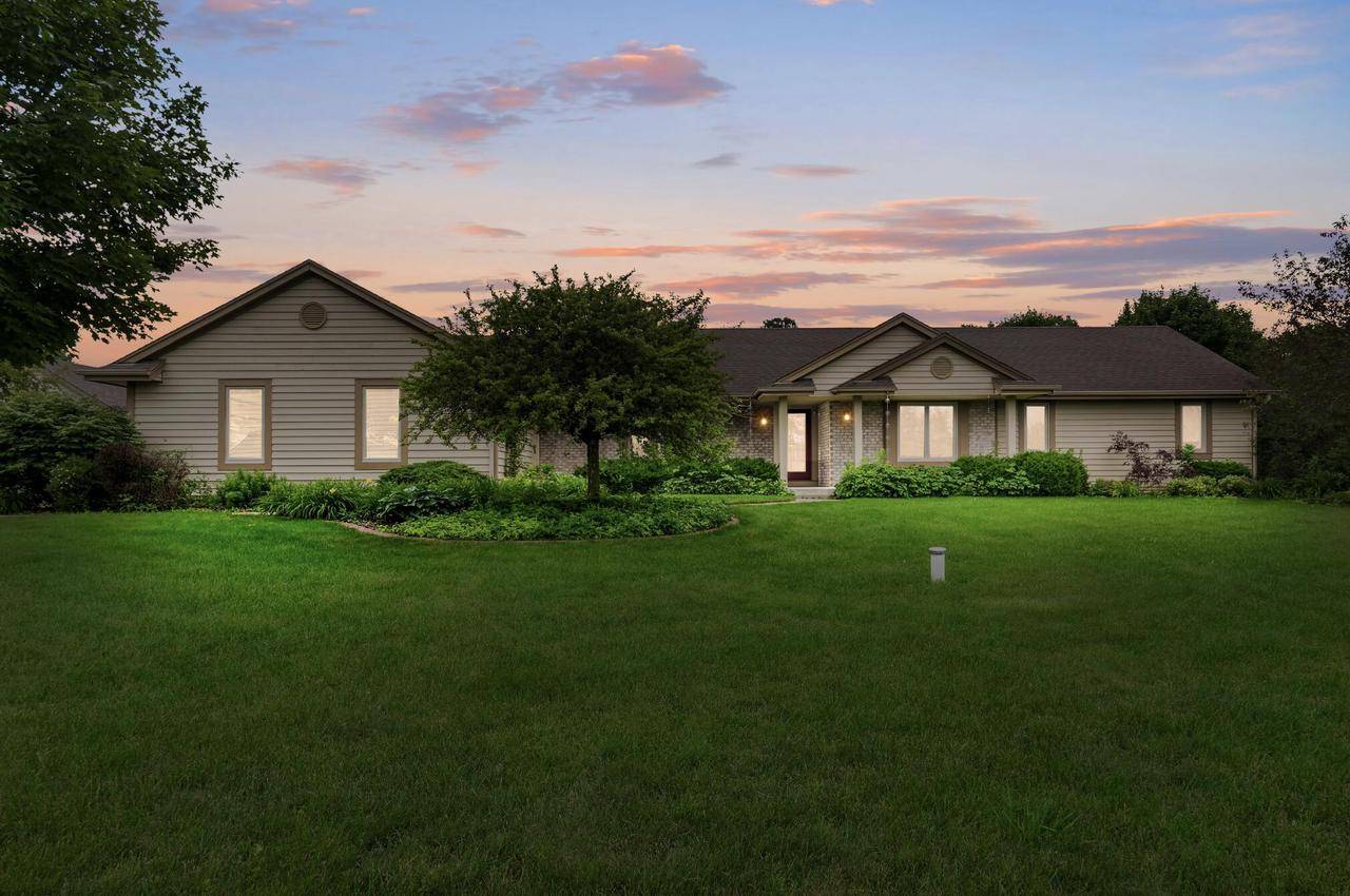 Slinger, WI 53086,3370 Moraine Valley DRIVE