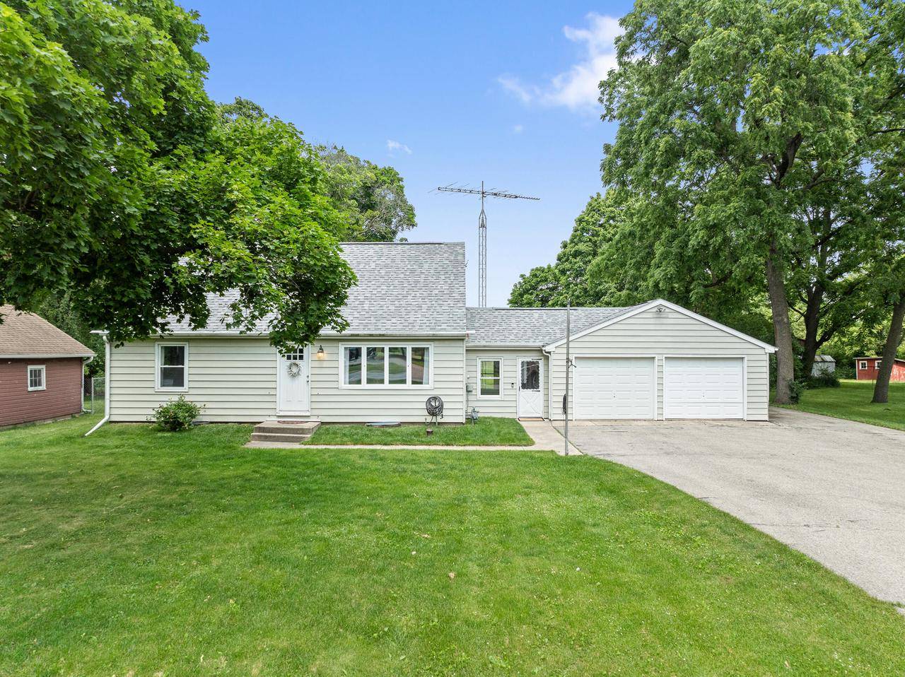 Delavan, WI 53115,6456 Highway 11