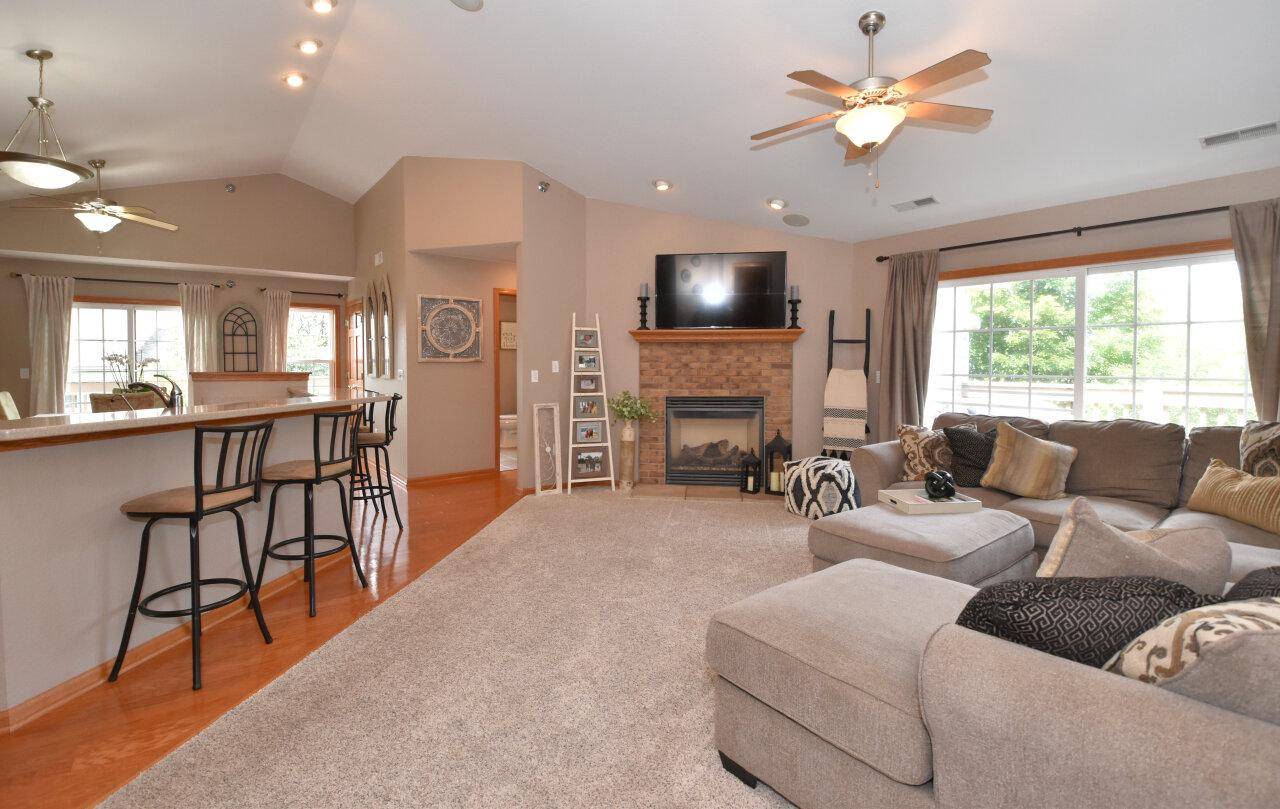 Franklin, WI 53132-8686,9265 S 54th STREET