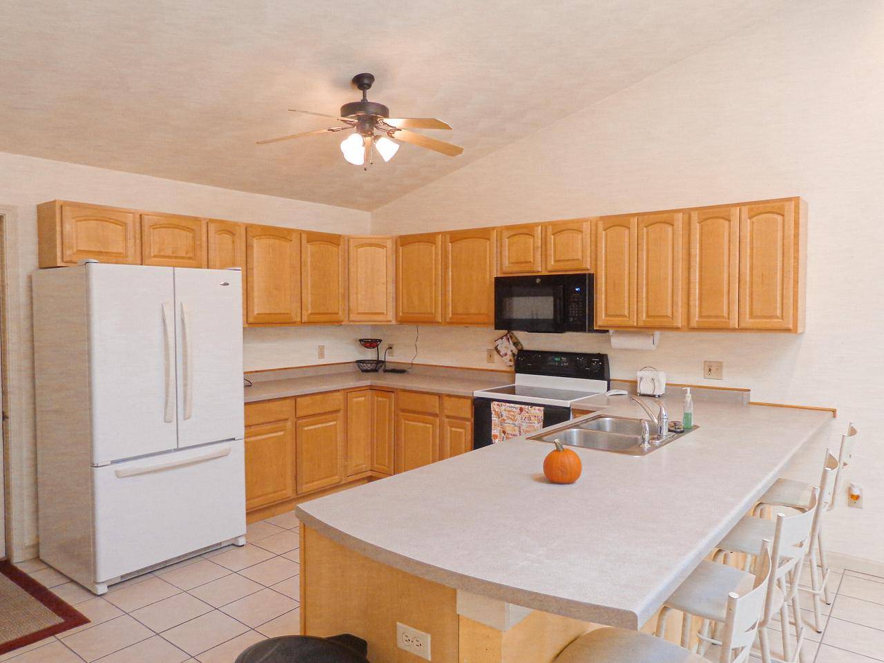 Whitewater, WI 53190-2186,1277 E Bluff ROAD #6