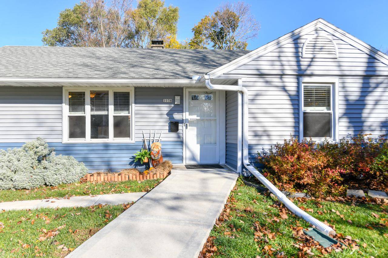 Whitewater, WI 53190-1613,1038 W Highland STREET