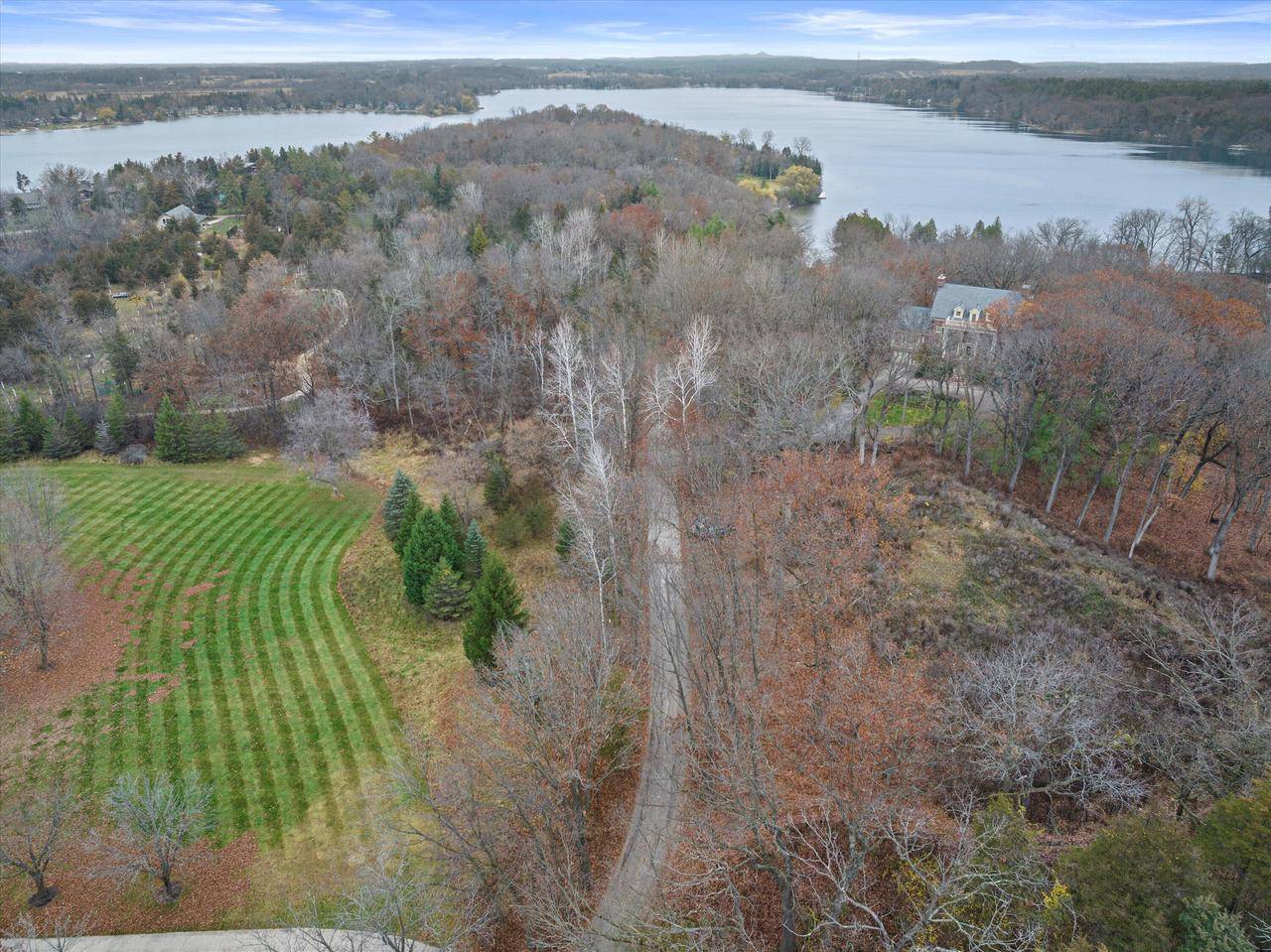 Hartland, WI 53029,6644 N SHAWMOORS DRIVE