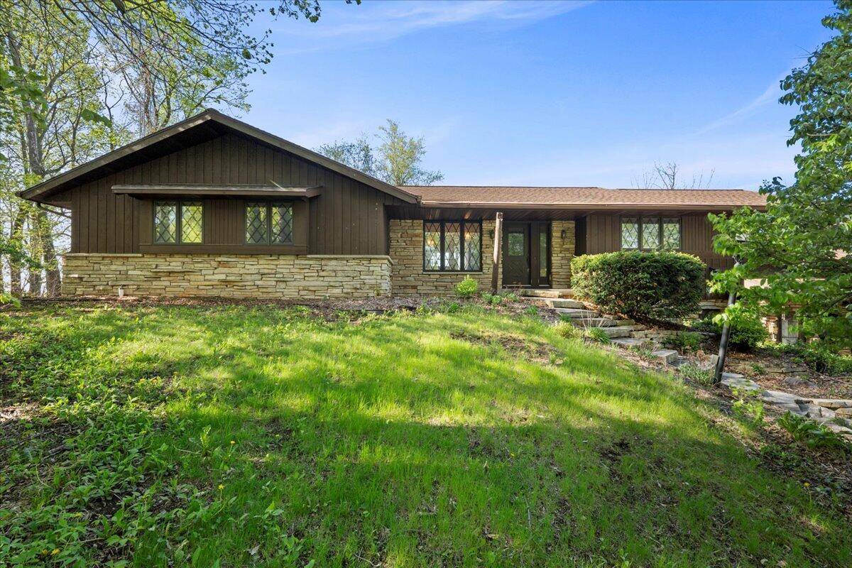 New Holstein, WI 53061-9721,N1535 Rabes Hilltop ROAD