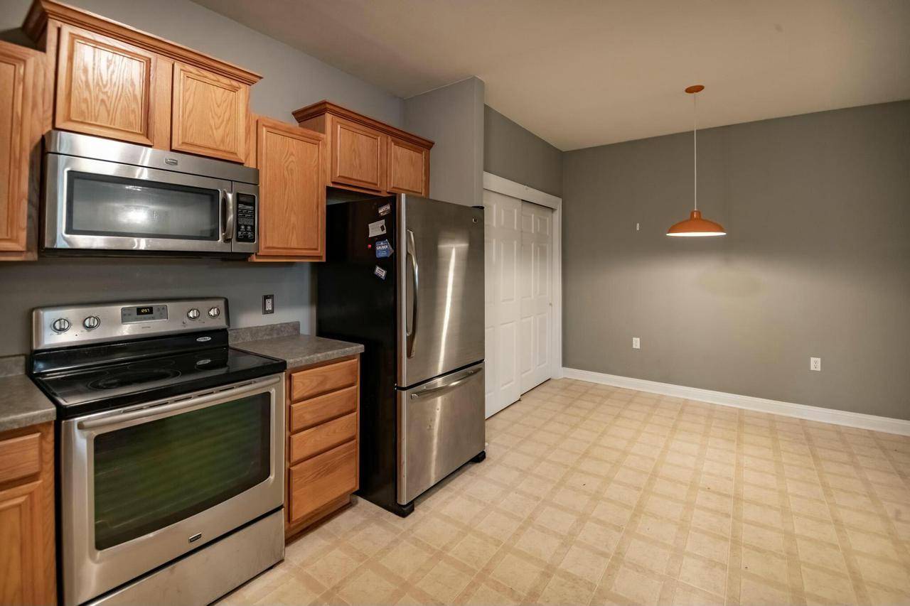 Mount Pleasant, WI 53406,1135 Stratford COURT #101