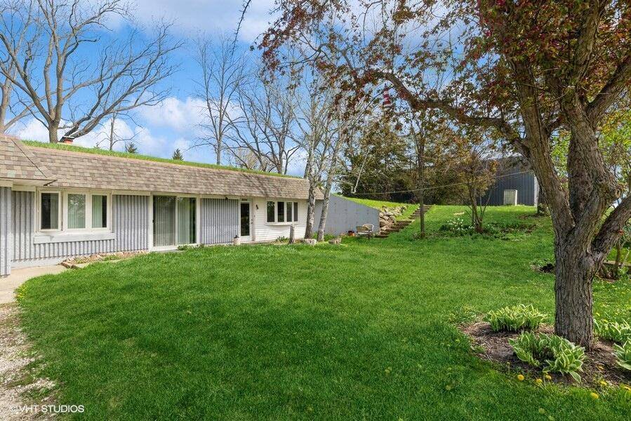 Bristol, WI 53104,8009 184th AVENUE