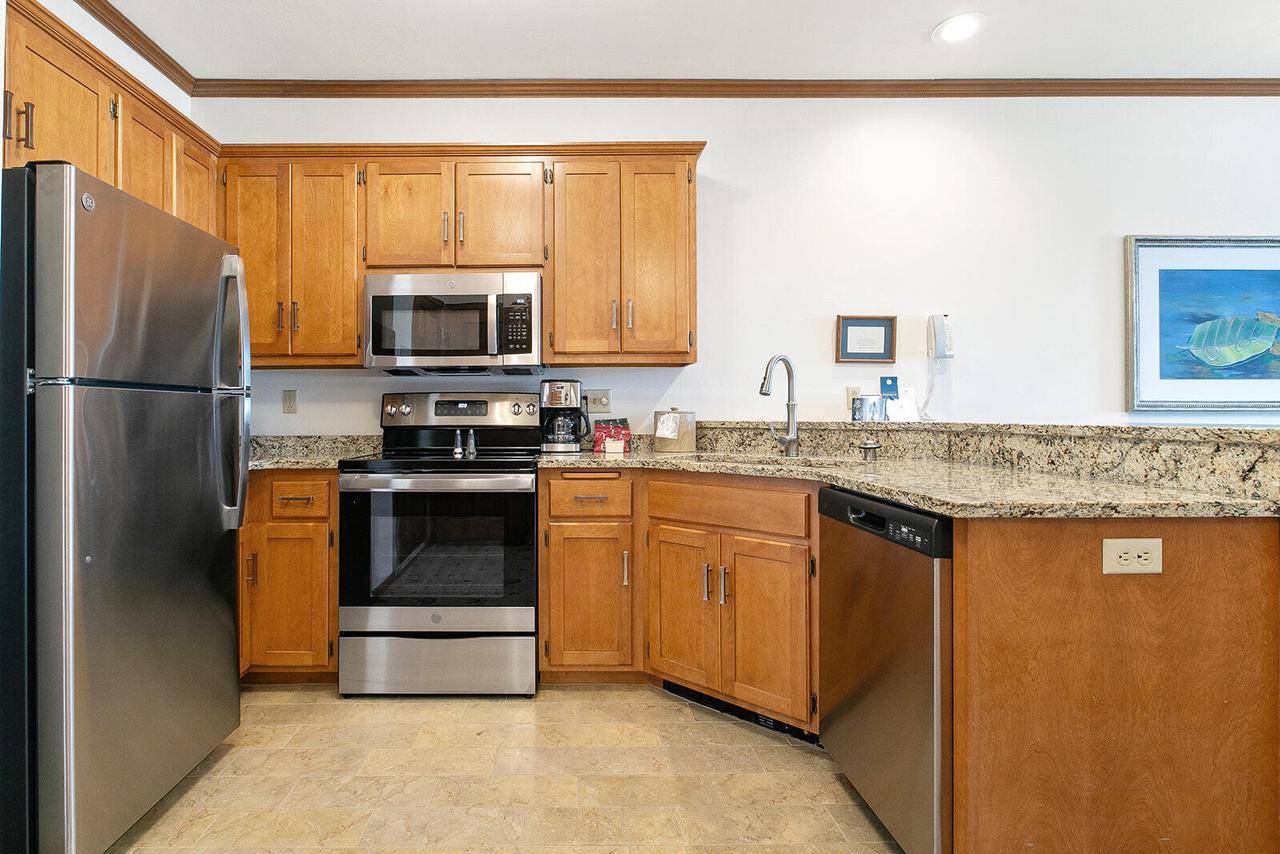 Elkhart Lake, WI 53020,101 Osthoff AVENUE #392