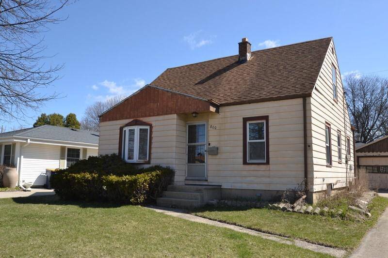 West Allis, WI 53214-2325,800 S 111th PLACE