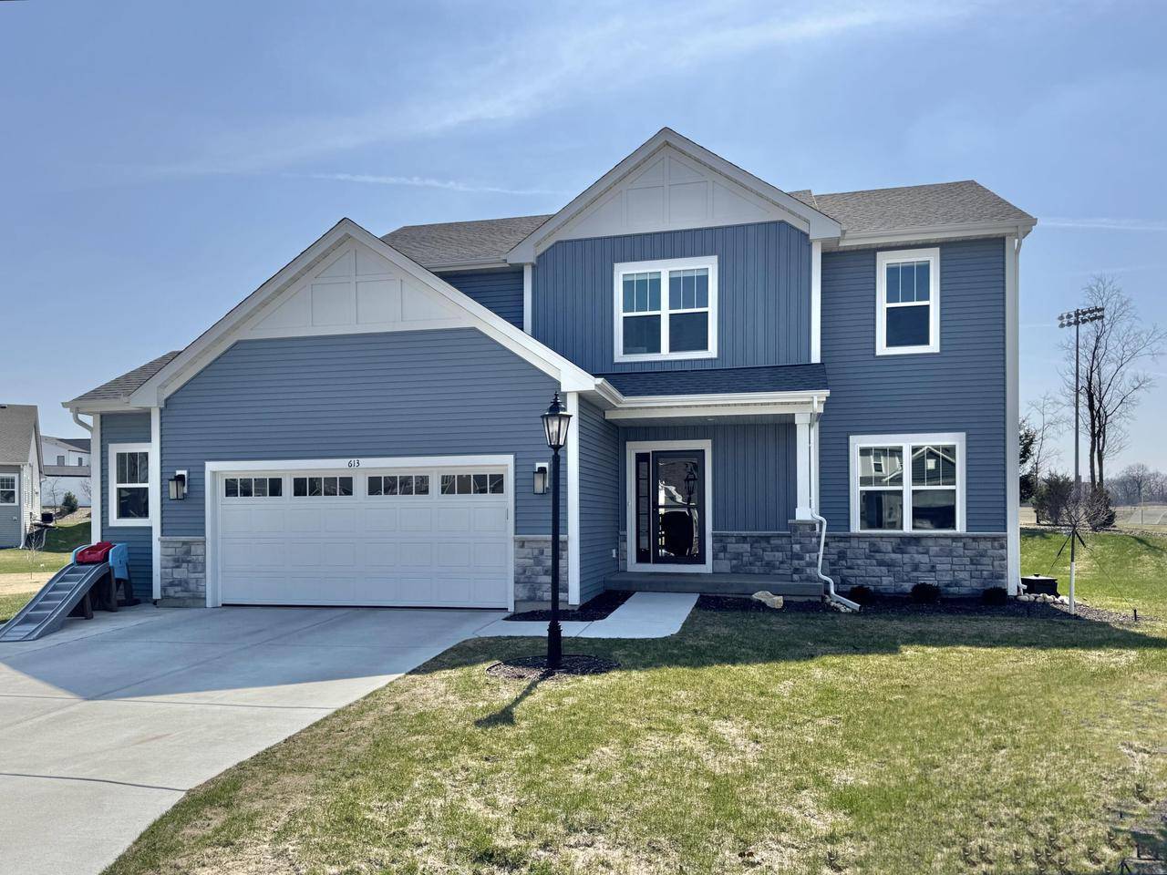 Hartland, WI 53029-1219,613 Cherry COURT