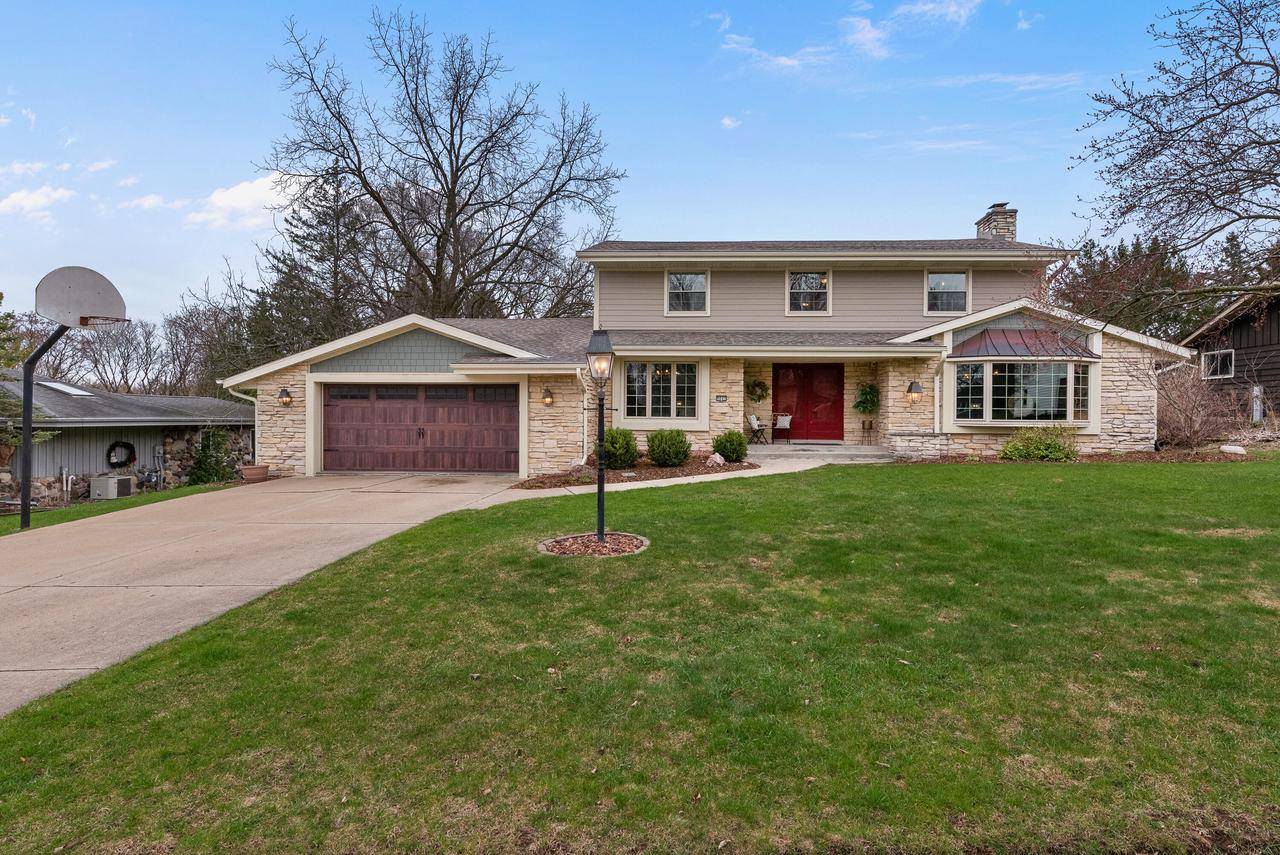 Greendale, WI 53129-1535,9043 Glenwood DRIVE
