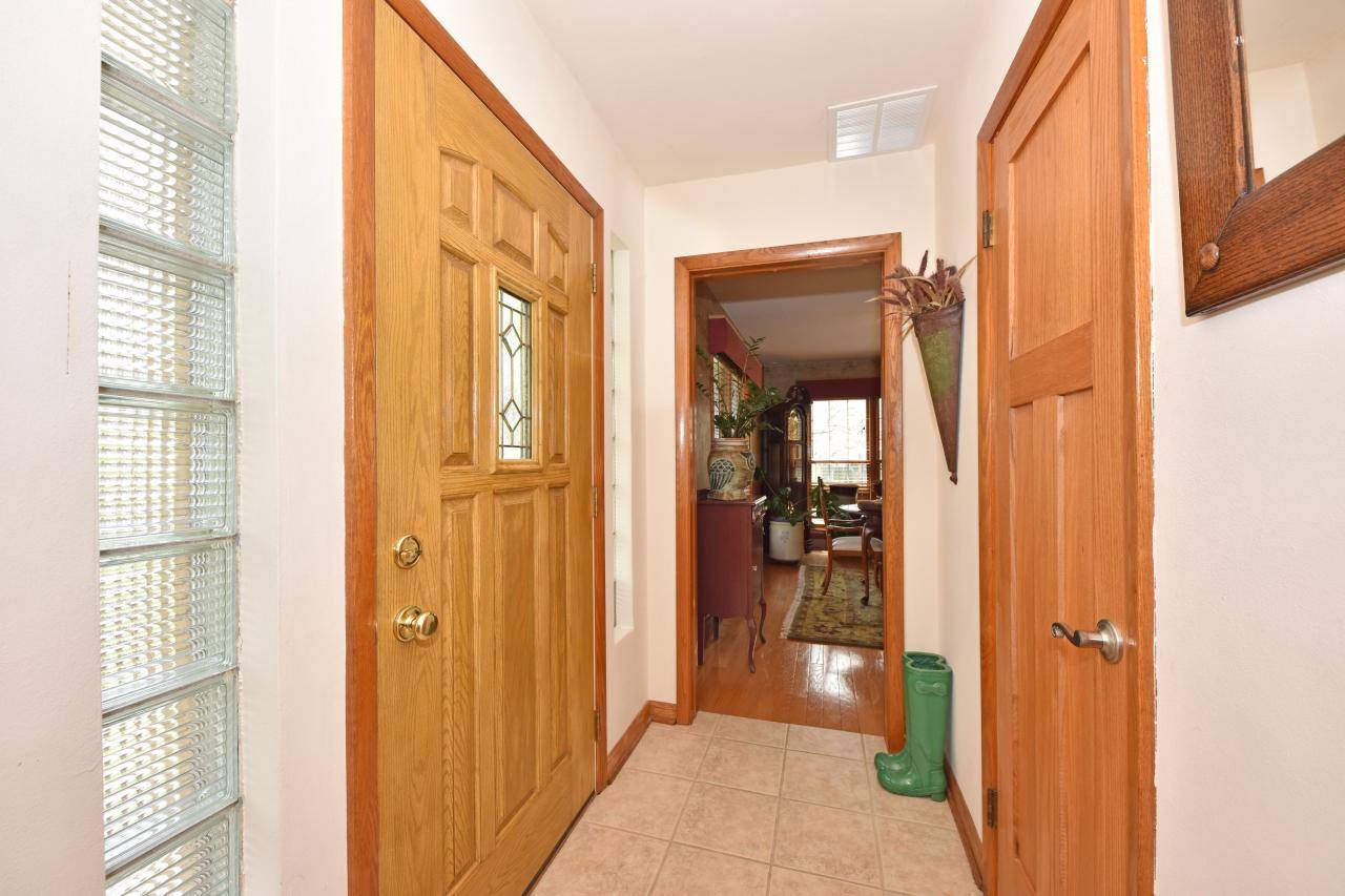 Cedarburg, WI 53012,171 Highview DRIVE