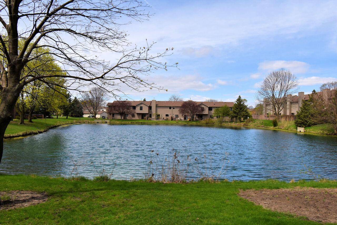 Mount Pleasant, WI 53406-2883,5509 Cambridge LANE #2