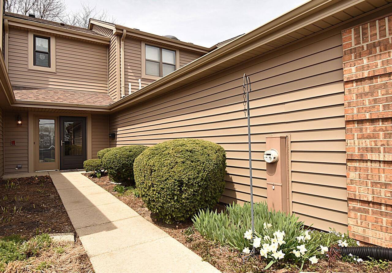 Mount Pleasant, WI 53406-2883,5509 Cambridge LANE #2