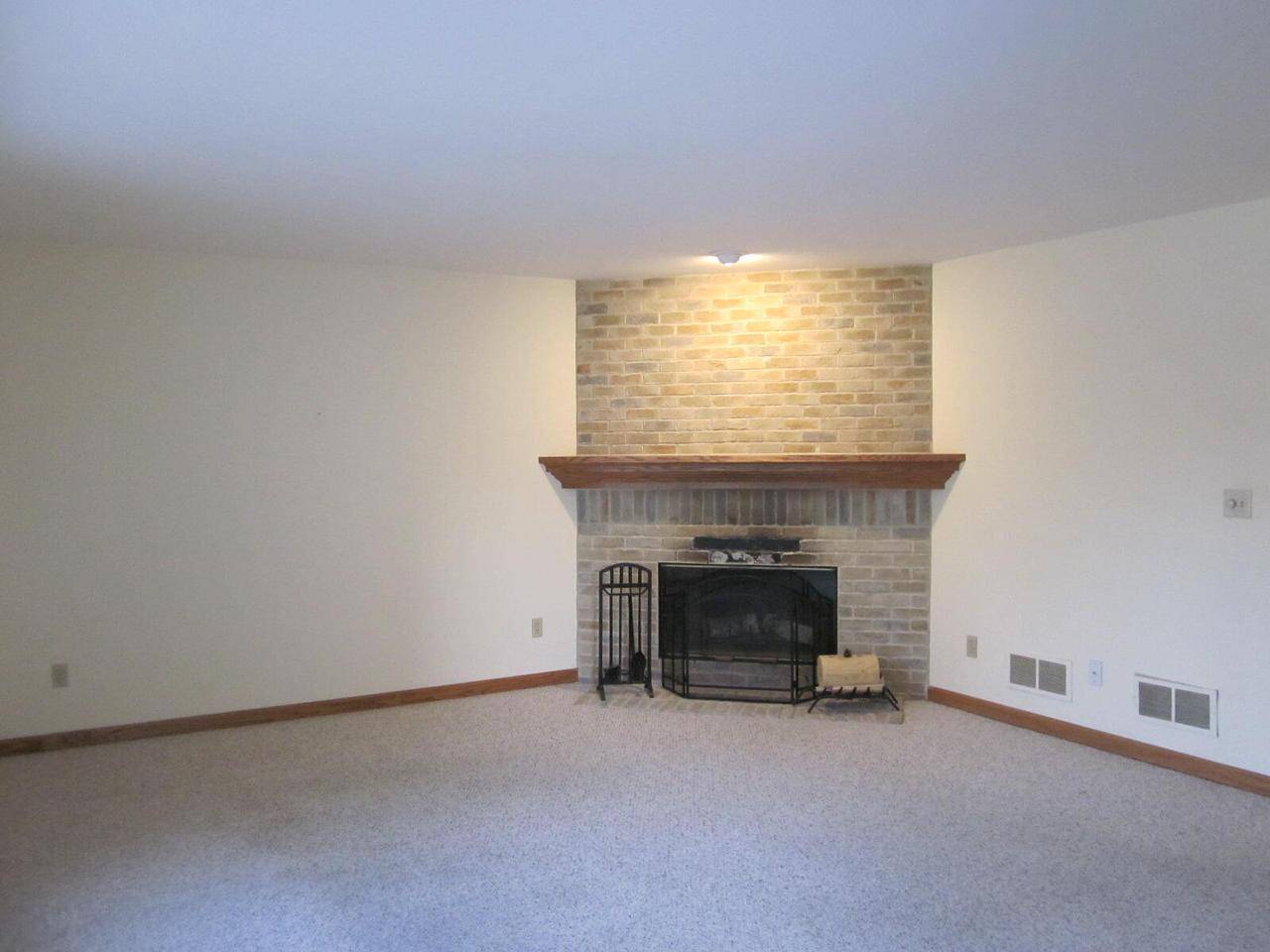 Waukesha, WI 53188-1450,2601 Pebble Valley ROAD