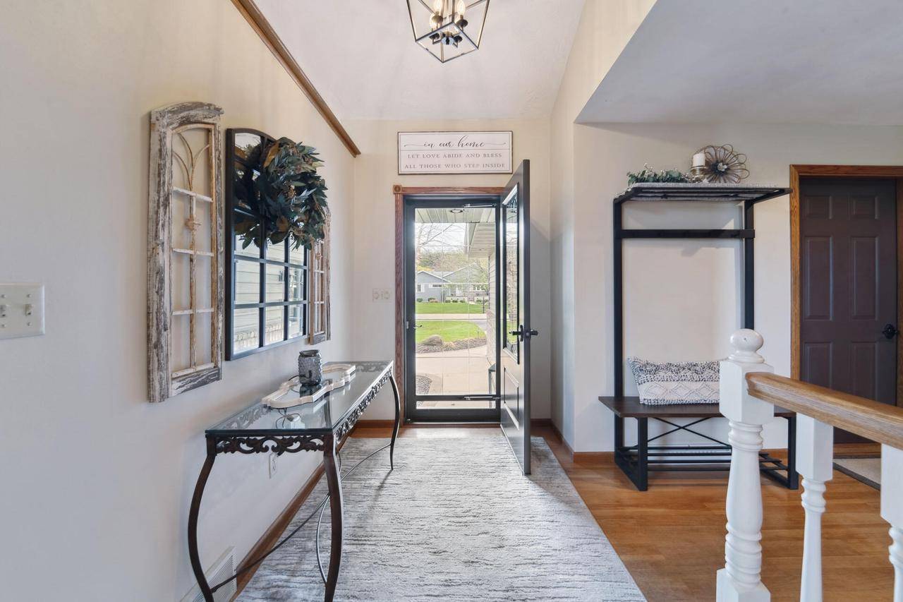 Sherwood, WI 54169,W4930 Sunset Lake COURT