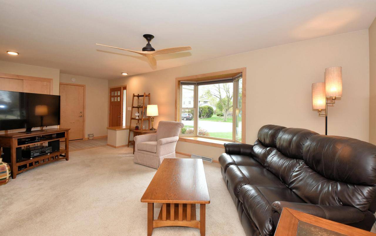 Waukesha, WI 53186,2308 Misty LANE