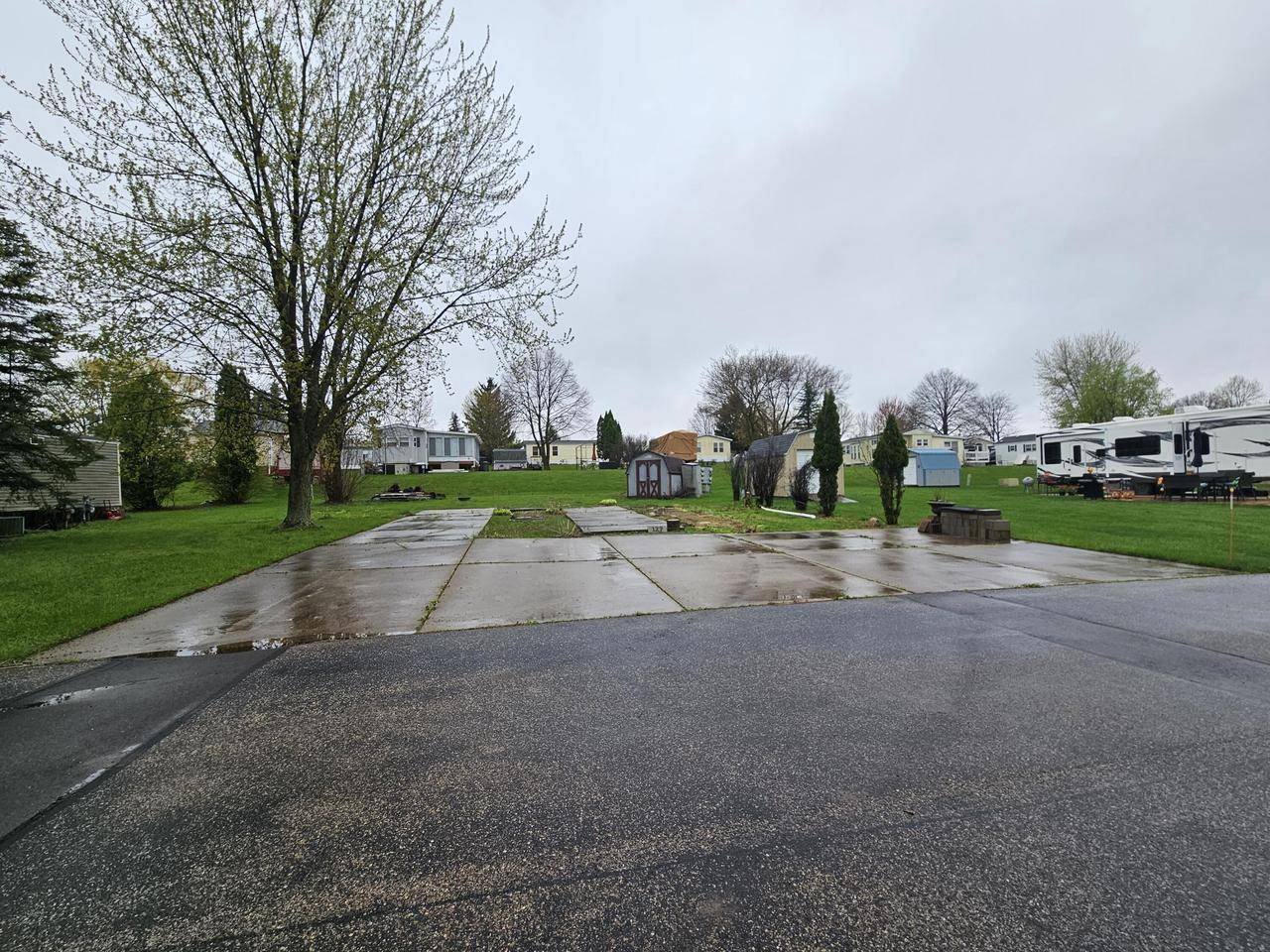 Elkhorn, WI 53121,W4945 Country Road ES #129