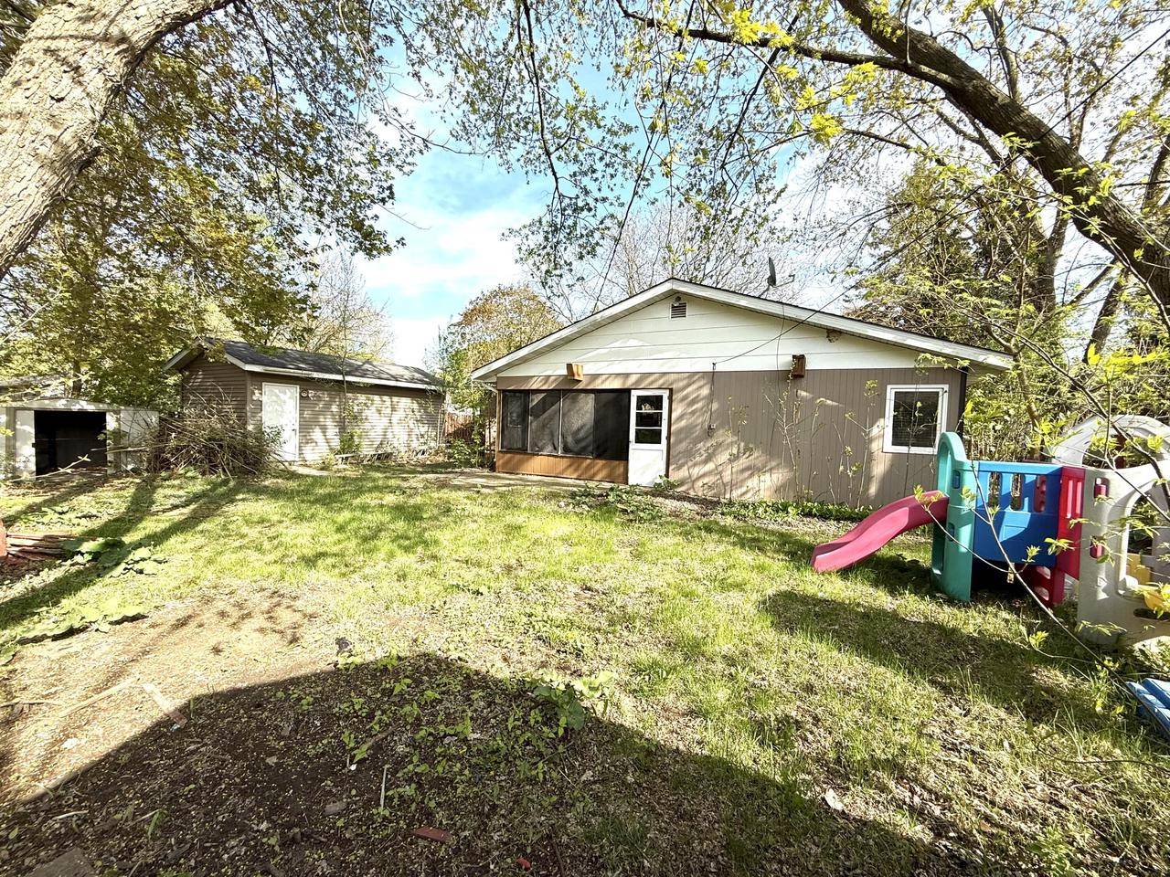 Twin Lakes, WI 53181-9513,536 Gatewood DRIVE