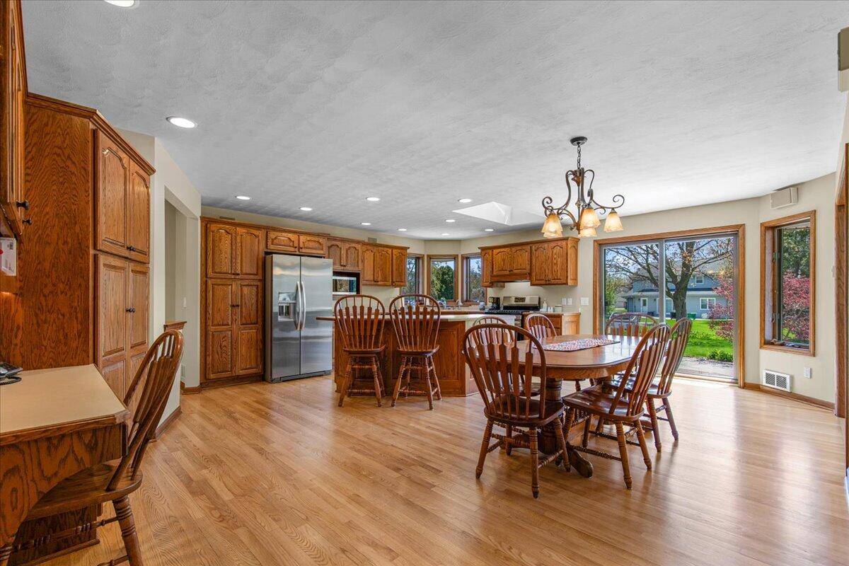 Brookfield, WI 53005-2368,3875 Westwood COURT