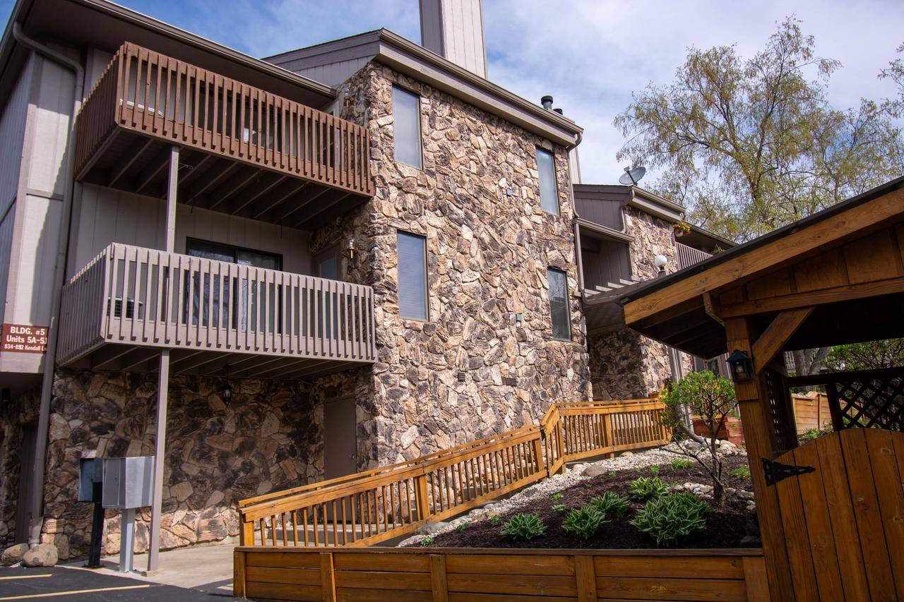 Lake Geneva, WI 53147-1059,848 Kendall LANE #5H