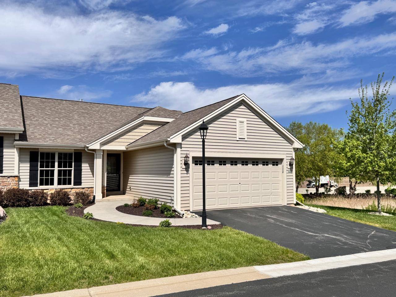 Waterford, WI 53185-4052,494 Woodfield CIRCLE