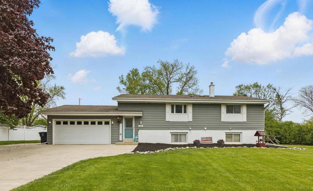 Franklin, WI 53132-1134,11560 W James AVENUE