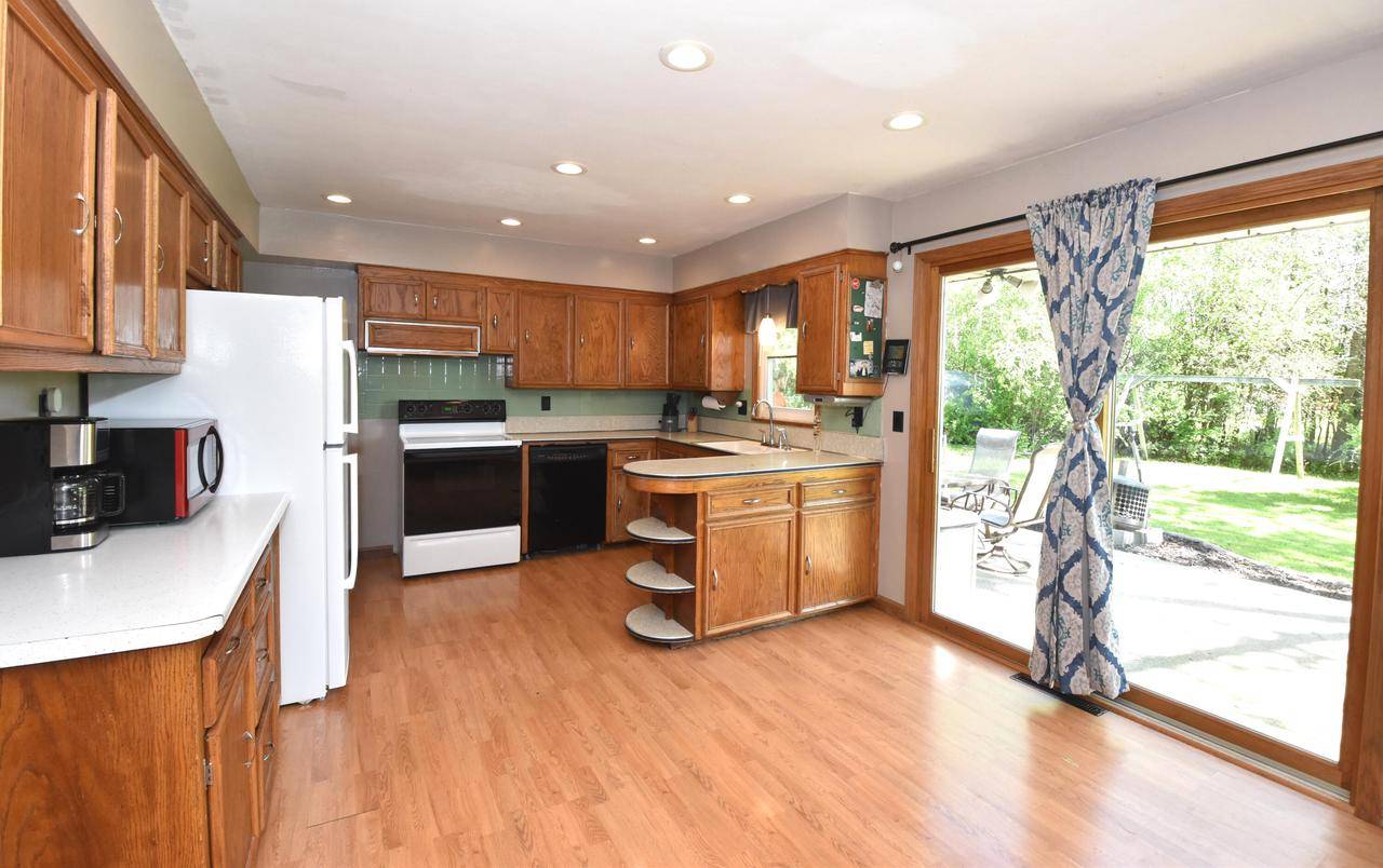 Menomonee Falls, WI 53051,N76W14092 Appleton AVENUE