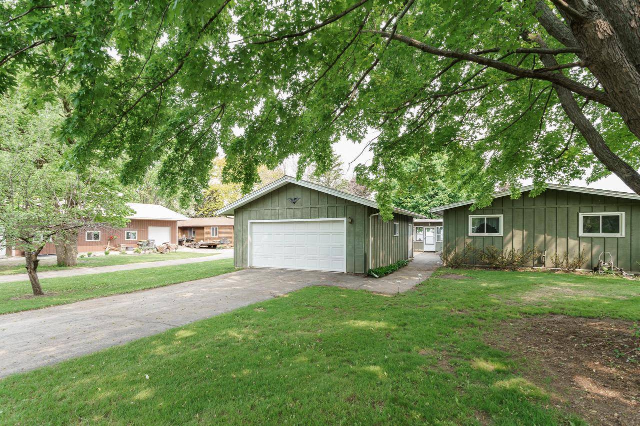 Markesan, WI 53946-7943,W6782 Marine DRIVE