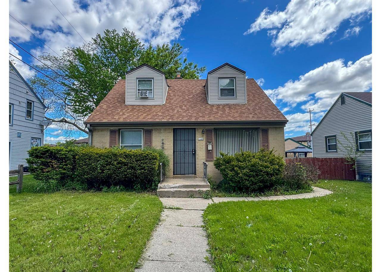 Milwaukee, WI 53216,7248 W Potomac AVENUE