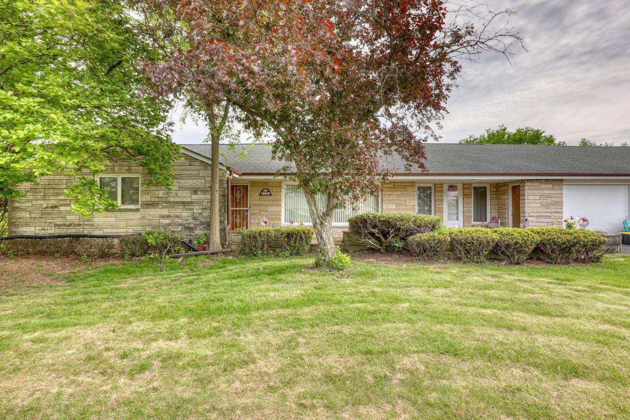 Menomonee Falls, WI 53051,N69W15889 Eileen AVENUE