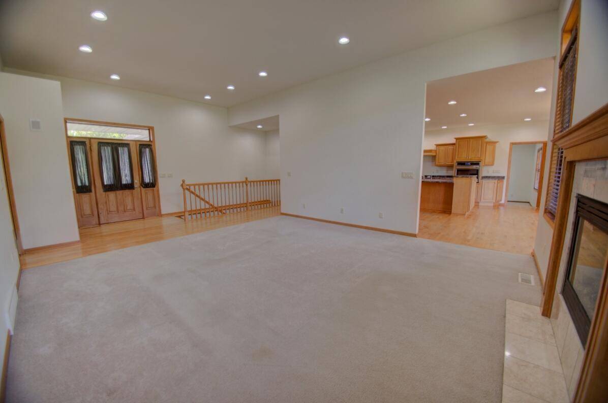 Onalaska, WI 54650-8238,1835 Alpine PLACE