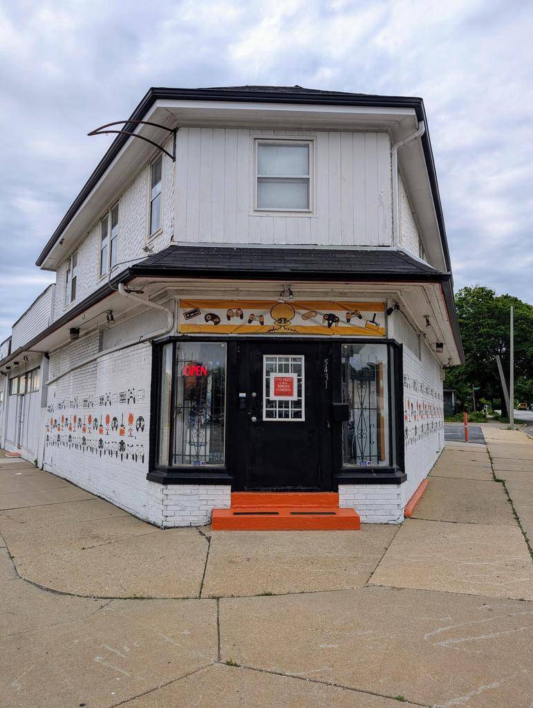 Milwaukee, WI 53210,5431 W Lisbon AVENUE #5413-5423