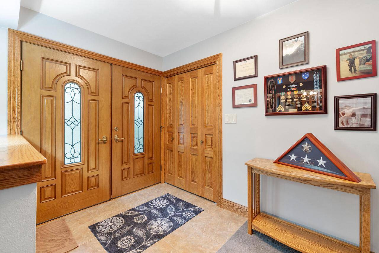 Glendale, WI 53217,1001 W Fairfield COURT
