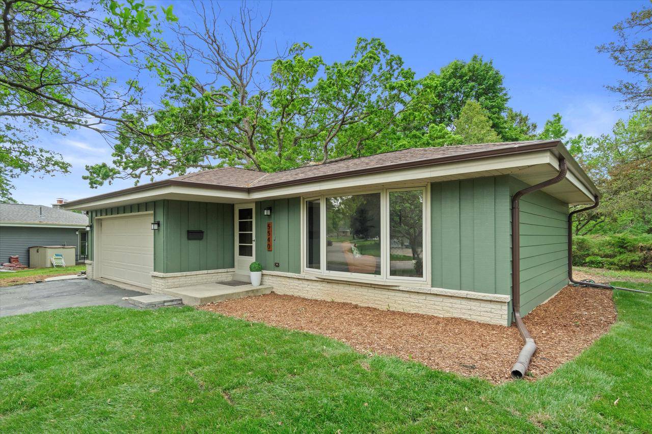 Greendale, WI 53129,5540 Leroy LANE