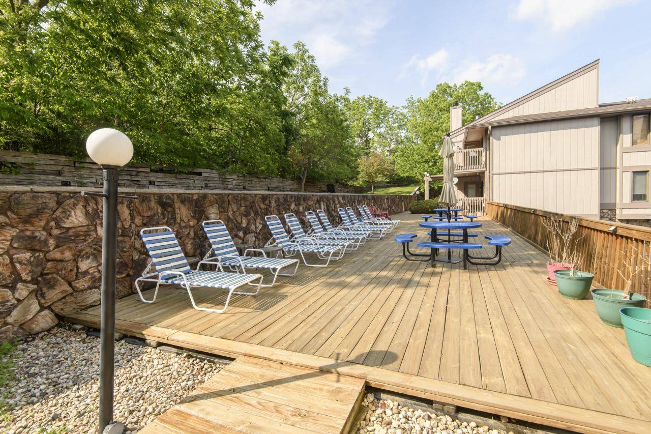 Lake Geneva, WI 53147,832 Kendall LANE