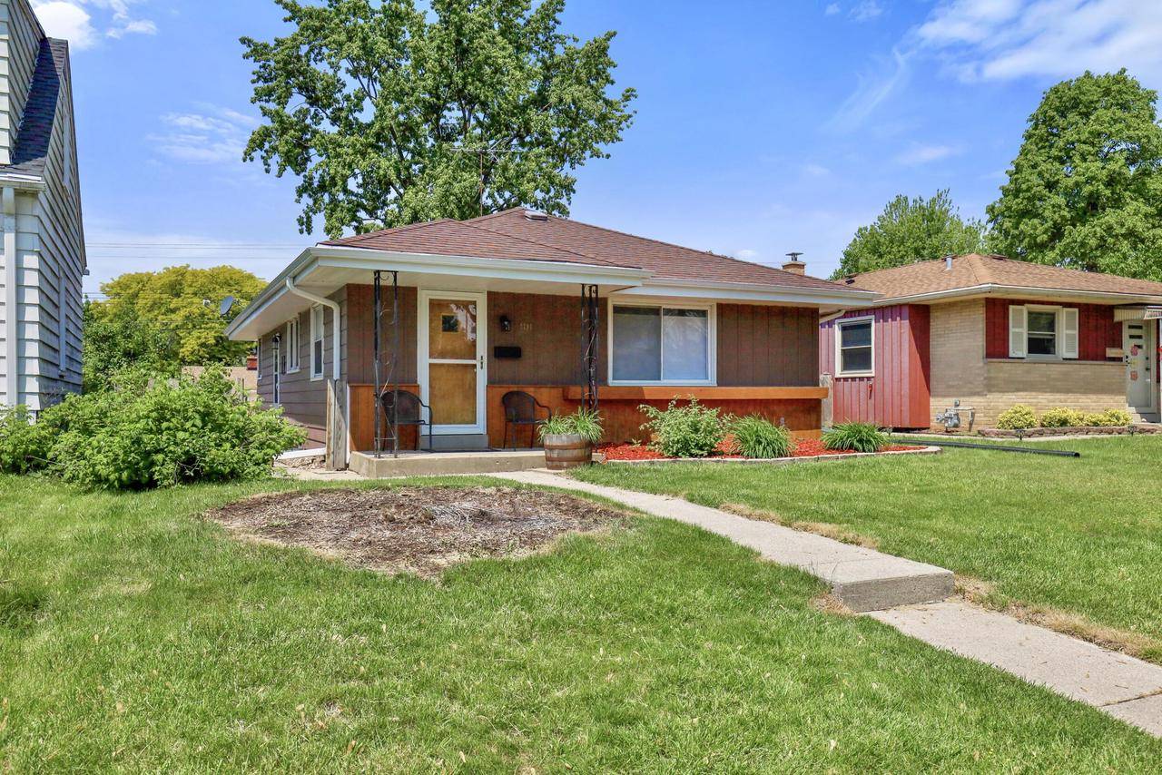 West Allis, WI 53214,1111 S 101st STREET
